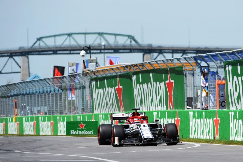 f1 canada - racer ved heiniken hjørne