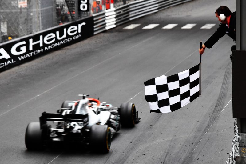 Formel 1 monaco - flag markere målstregen