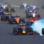 Formel 1 - bilerne er i gang og køre tæt