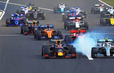 Formel 1 - bilerne er i gang og køre tæt