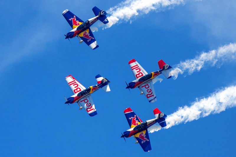 f1 østrig - redbull fly i luften